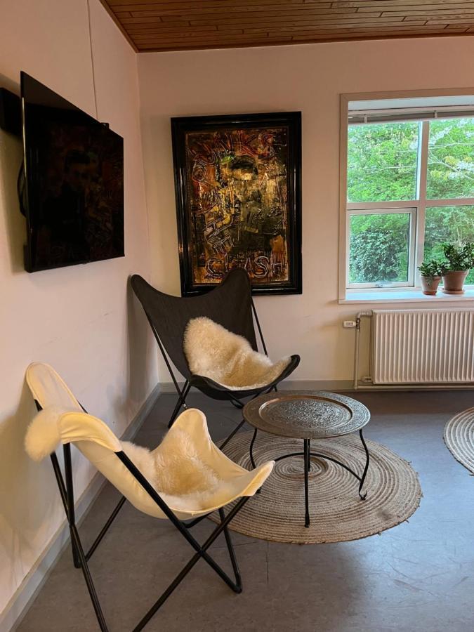 Room 8 - Hawkraft Kulturhotel Vestervig Exteriör bild